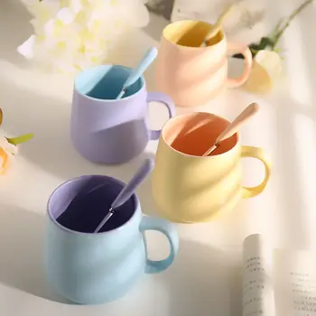 450ml Simplu Culoare Solidă Manual Cana Ceramica Cu Capac Lingura de Birou Ceașcă de Cafea de Mare Capacitate Acasă micul Dejun Lapte Cupe de Băut